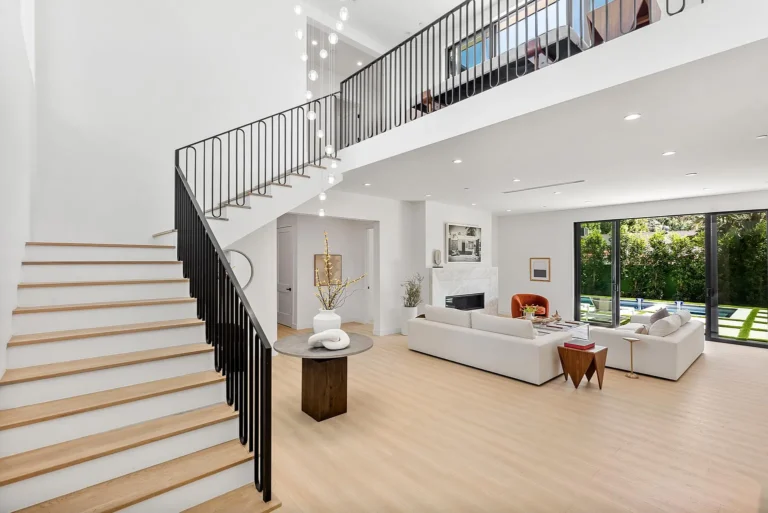 0859a0ae34c90c9a841f7b54ccda288d-uncropped_scaled_within_1536_1152