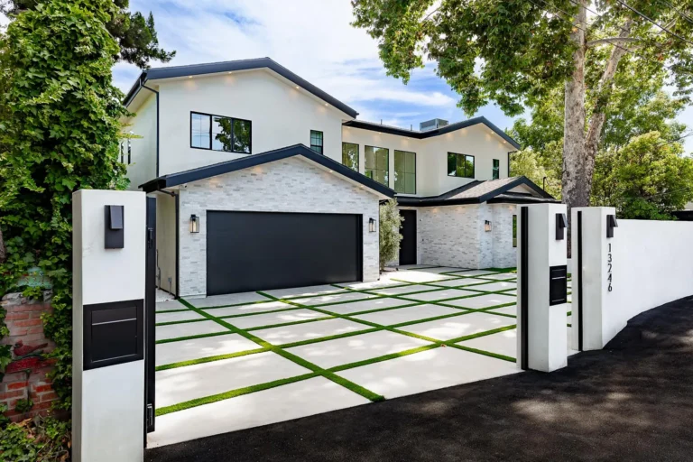 8928ed204bae4a9c2f8baafa1b1e541c-uncropped_scaled_within_1536_1152